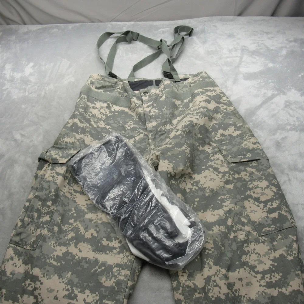 US Military Overgarment‎ Suit Mens L/M Digital Camo Chemical Protective w/Gloves